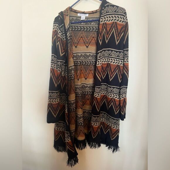 Patterned Black and Tan Sweater with hood - Picture 1 of 3